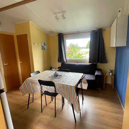Mobilhome Dans Avec Piscine Couverte Camping