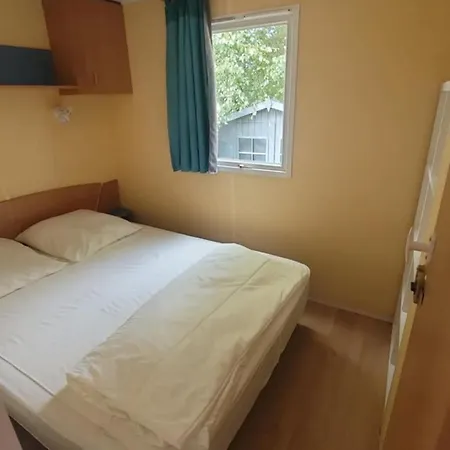 Mobilhome Dans Avec Piscine Couverte Camping Jullouville-les-Pins
