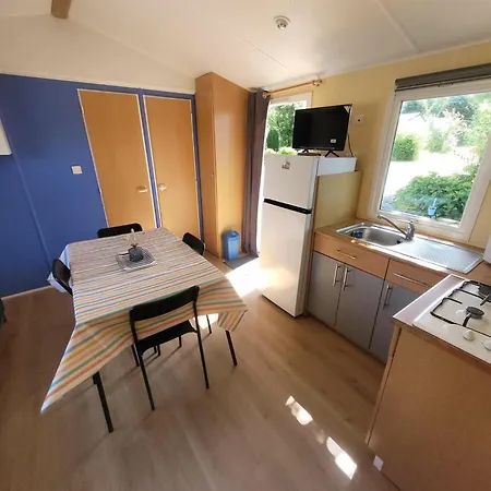 Mobilhome Dans Avec Piscine Couverte Camping