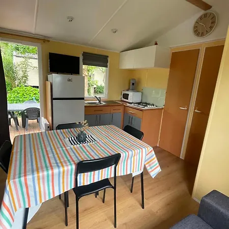 Camping Mobilhome Dans Avec Piscine Couverte